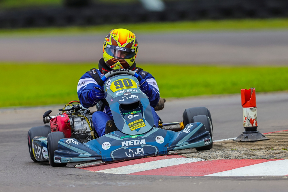 Mega Kart é campeã no Sul-Brasileiro e conquista vitórias e pódios no Mato Grosso
